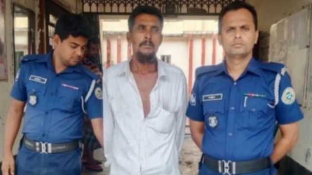 বানারীপাড়ায় আওয়ামী লীগ নেতা সালাম মোল্লা আটক