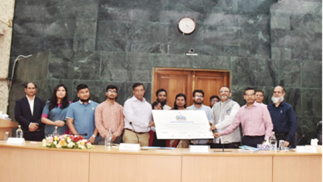 ঢাবিতে প্লাস্টিক পণ্যের টেকসই ব্যবহার নিয়ে প্রশিক্ষণ কর্মশালা
