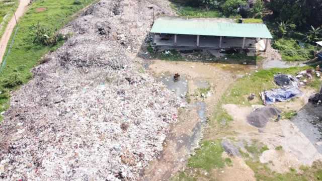 ডাম্পিং গ্রাউন্ড নেই, পৌর মিনিবাস টার্মিনালে ভাগাড়