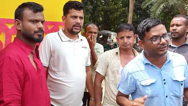 সরকারি কর্মচারীকে পিটিয়ে স্বেচ্ছাসেবক দলের নেতা বললেন, ‌‌‌‘রাগ কন্ট্রোল করতে পারিনি’