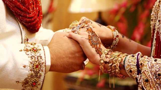 টিকটকে পরিচয় থেকে পরিণয়, হঠাৎ নিখোঁজ স্বামীর খোঁজে মৌলভীবাজারে তরুণী