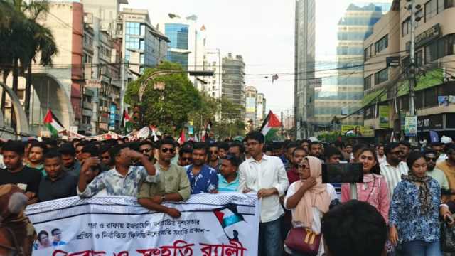 ইসরায়েলি নৃশংসতার প্রতিবাদে বিএনপির র‌্যালিতে নেতাকর্মীদের ঢল