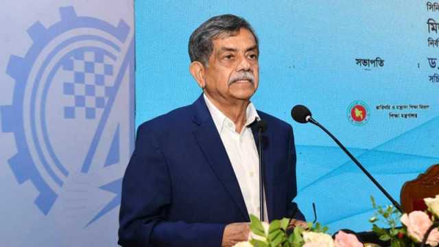 মূলধারার শিক্ষার সঙ্গে কারিগরি শিক্ষা সম্পৃক্ত করা দরকার: শিক্ষা উপদেষ্টা