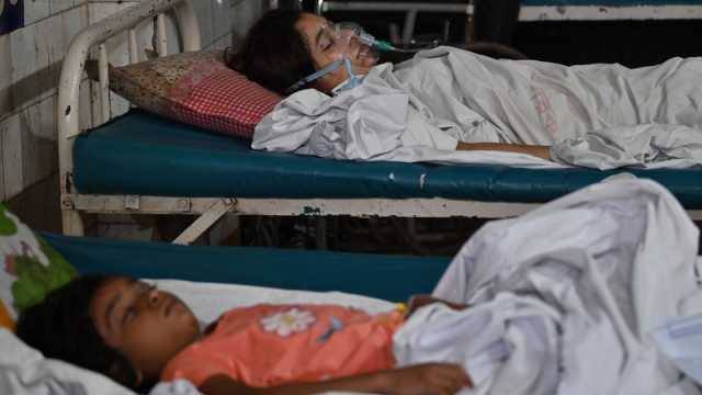 লোহাগাড়ায় সড়ক দুর্ঘটনায় আহত তিনজনের অবস্থা গুরুতর