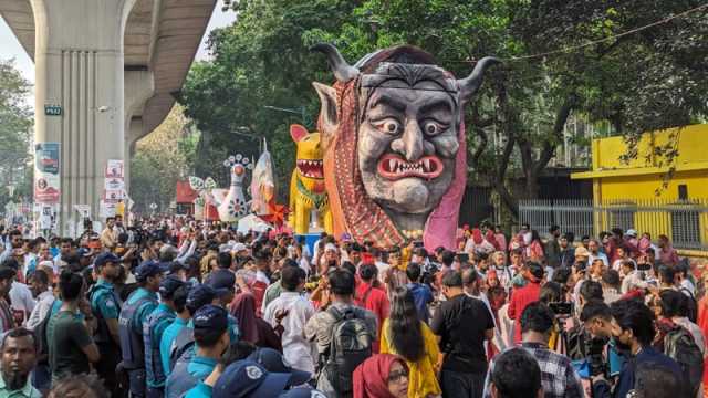 ফ্যাসিবাদী মুখাকৃতি সামনে রেখে শেষ হলো বর্ষবরণ আনন্দ শোভাযাত্রা