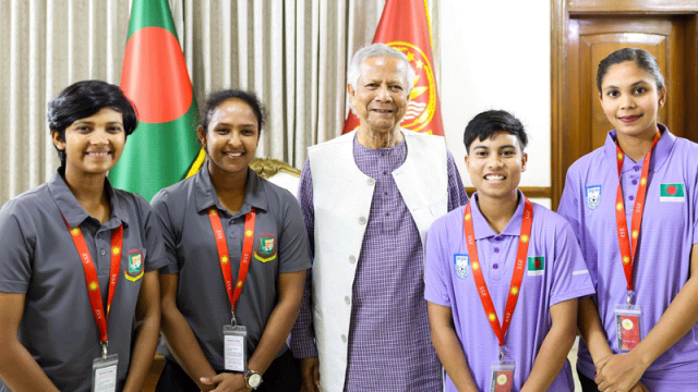 কাতার সফরে প্রধান উপদেষ্টার সফরসঙ্গী চার নারী ক্রীড়াবিদ