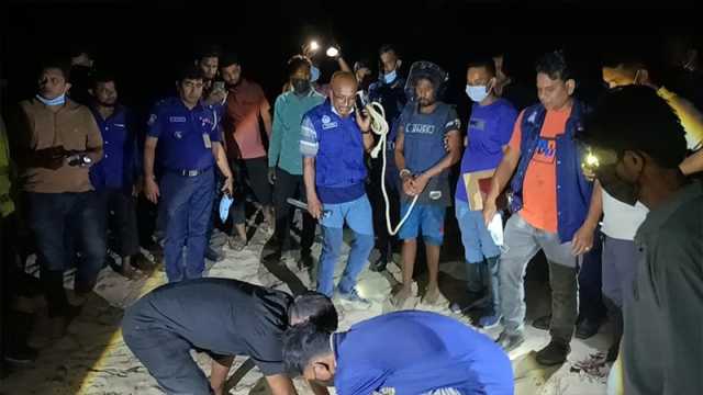 পিটিয়ে হত্যার পর মরদেহ গুম, আসামির দেখানো জায়গায় মাটি খুঁড়ে উদ্ধার