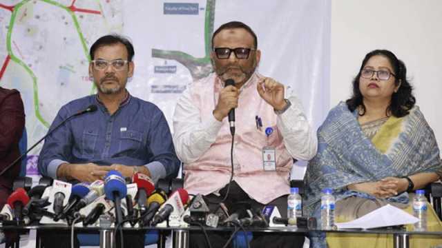 পুরোনো নাম-ঐতিহ্যে ফিরে যাচ্ছি, আনন্দ শোভাযাত্রা প্রসঙ্গে ঢাবি উপাচার্য