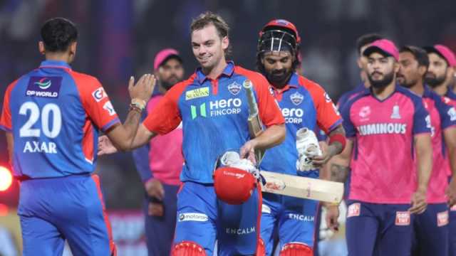স্টার্কের ম্যাজিক, রুদ্ধশ্বাস সুপার ওভারে জয় দিল্লির  