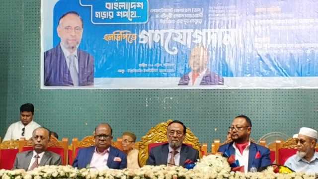 দেশের জন্য কাজ করছেন নাকি আ’লীগকে পুনর্বাসনের অপেক্ষা