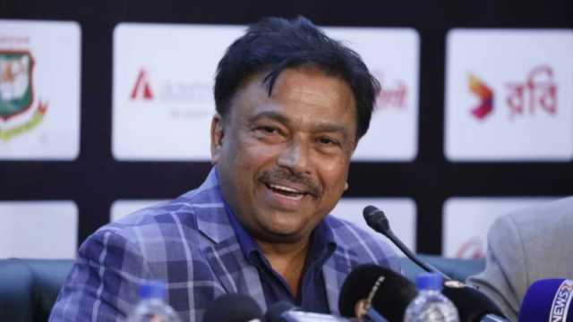 ‘একটু সময় খারাপ যাচ্ছে’, সম্প্রচার সত্ত্ব বিক্রি নিয়ে বললেন ফারুক
