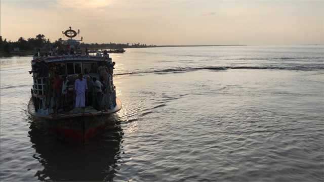 দৌলতদিয়া-পাটুরিয়া নৌপথে লঞ্চ চলাচল বন্ধ 