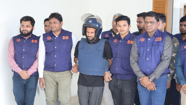 চট্টগ্রামে ধর্ষণচেষ্টায় ব্যর্থ হয়ে তরুণীকে হত্যা, সেই যুবক গ্রেপ্তার