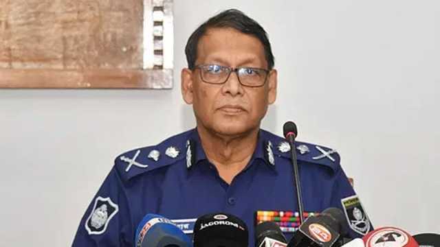ব্যবসা প্রতিষ্ঠান ভাঙচুরে জড়িতদের গ্রেপ্তারের নির্দেশ আইজিপির