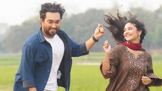 সহজ-সরল পাত্রী, বিয়ে করতে এসে পাত্র দেখলেন উল্টো চিত্র