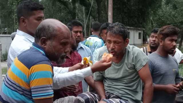 সয়াবিন তেলের ট্রাক লুট, হাত পা বাঁধা চালক-হেলপার উদ্ধার