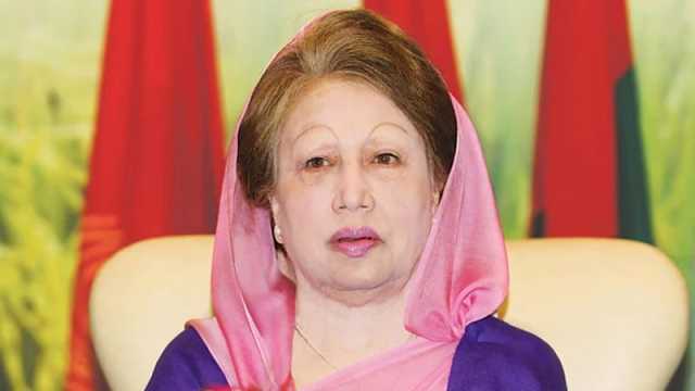খালেদা জিয়া সোমবার দেশে ফিরতে পারেন, সঙ্গে ফিরবেন দুই পুত্রবধূ