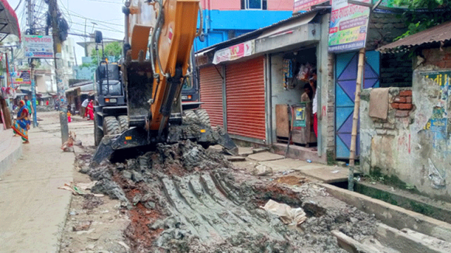 থমকে গেছে খুলনার উন্নয়ন