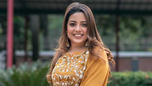 বন্ধুগো শোনো...