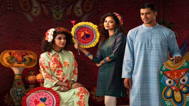 টুয়েলভ এর বৈশাখী সংগ্রহ