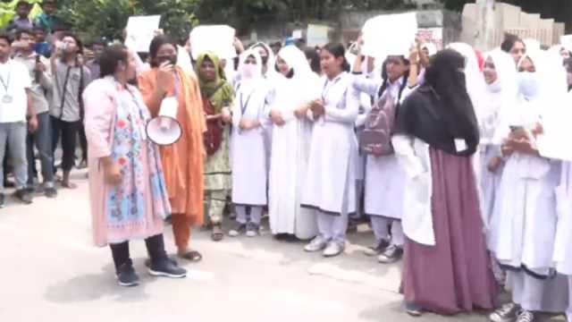 ৪৮ ঘণ্টার আল্টিমেটাম দিলেন পলিটেকনিক শিক্ষার্থীরা