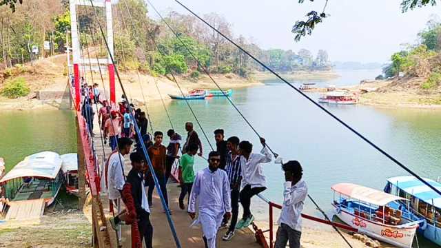 ঈদের ছুটিতে রাঙামাটির পর্যটন কেন্দ্রগুলোতে ভিড়