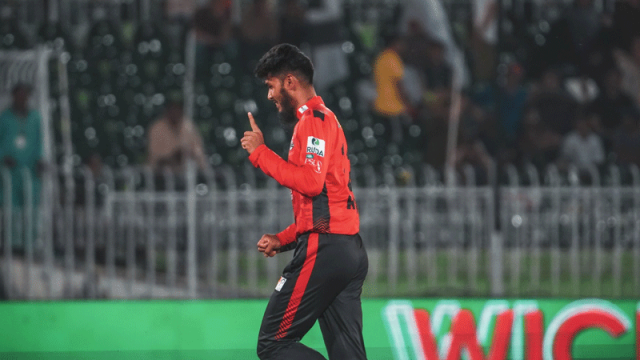 পিএসএল অভিষেকে উজ্জ্বল রিশাদ, যা বললেন শাহিন আফ্রিদি 