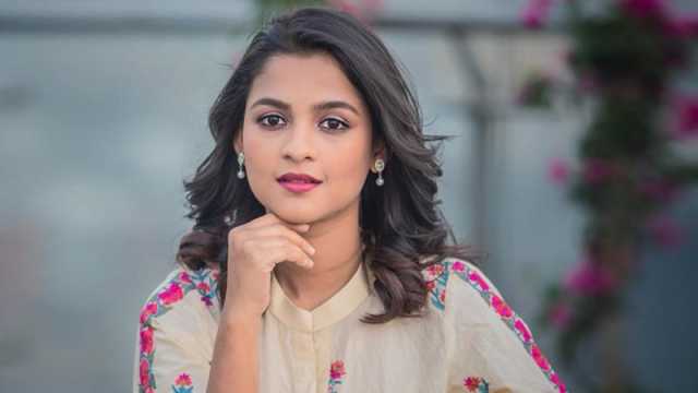 ভাইরাল ছবিগুলো অভিনেত্রী সাদিয়া আয়মানের নয়