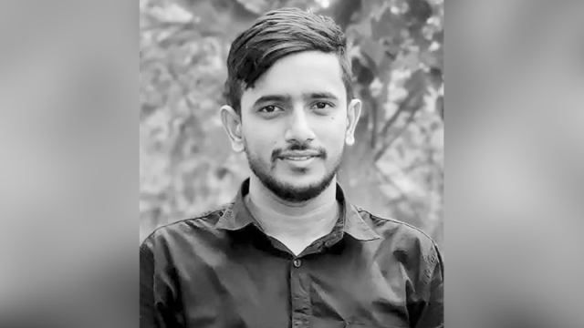 ‘ছেলের কবরটা দেখে অন্তত চোখের পানি ফেলতে চাই’