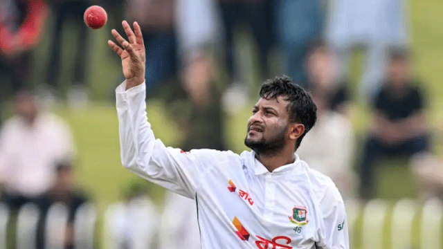 ঘরের মাঠে অবসর নেওয়াই বড় ইচ্ছা: সাকিব