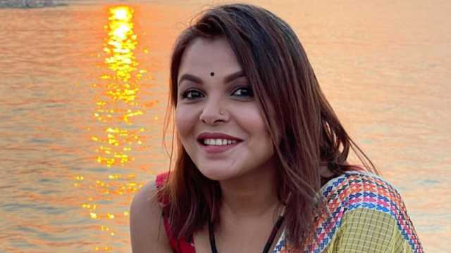 সৎমায়ের মামলায় শাওনের বিরুদ্ধে গ্রেপ্তারি পরোয়ানা 