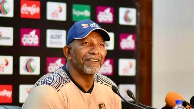 জন্মদিনের উপহারে টেস্ট জয় চান সিমন্স