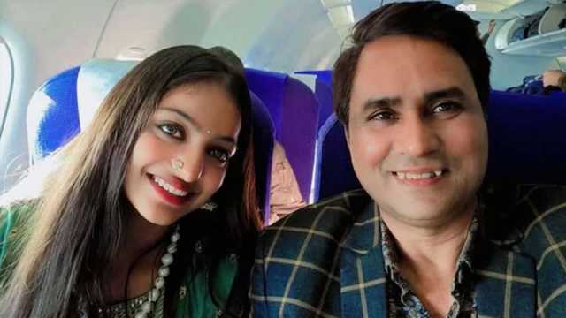 মোনালিসার সঙ্গে সম্পর্কের জেরেই পরিচালকের নামে ধর্ষণের অভিযোগ প্রেমিকার