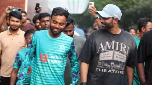 আউট হয়েও মাঠ না ছাড়ায় শাস্তি পেলেন হৃদয়