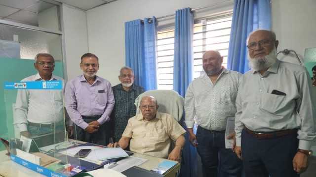 ওষুধের কাঁচামাল শিল্প সমৃদ্ধে গুরুত্ব দিচ্ছে সংস্কার কমিশন