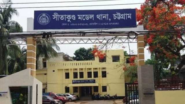 স্ত্রীকে খুনের পর পালাল স্বামী, পুলিশ বলছে পারিবারিক কলহ