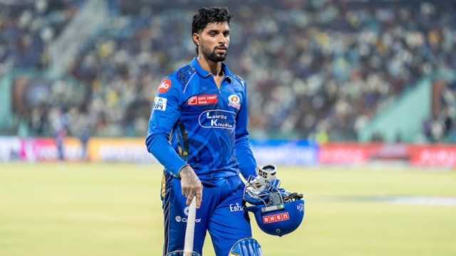 বিপাকে পড়ে রিটায়ার্ড আউট, তিলকের মতো মাঠ ছেড়েছিলেন যারা