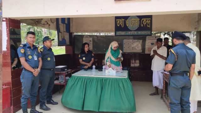 কারাগারে গাঁজা সরবরাহ করতে গিয়ে নিজেই কারাগারে