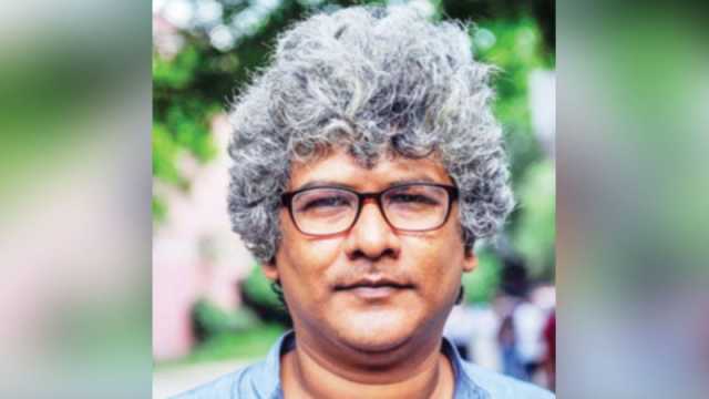 আমাদের সংস্কৃতি, আমাদের রাজনীতি