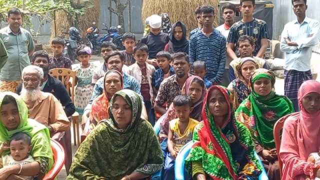 জমি নিয়ে বিরোধ মামলা করে বাড়ি ছাড়া আট পরিবার
