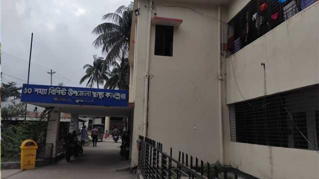 থাকার কথা ১১ জন আছেন ১ চিকিৎসক