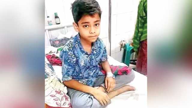 বিদ্যালয়ে নয়, হাসপাতালে দিন কাটছে মাহিরের