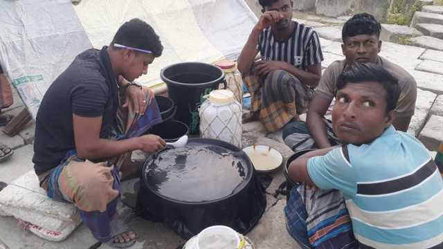 রেণু-পোনা পাচারে সক্রিয় পাঁচ আড়ত মালিক