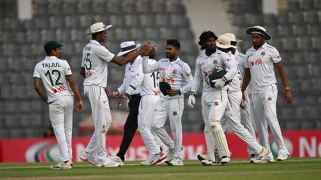 নিরাপদ লিডের খোঁজে বাংলাদেশ