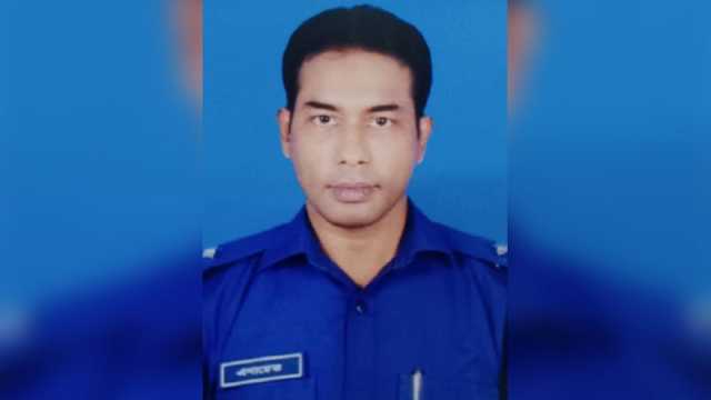 ‘এই টাকা দিলে মান-সম্মান থাকে?’ বলা সেই ওসিকে বদলি
