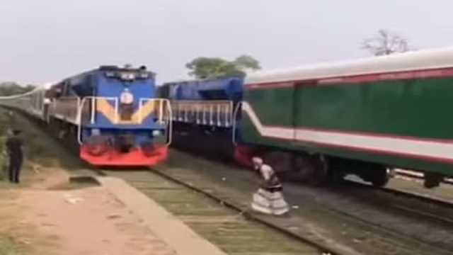 ট্রেনের নিচে ঝাঁপ দেওয়া সেই বৃদ্ধের মৃত্যু নিয়ে অপপ্রচারের অভিযোগ