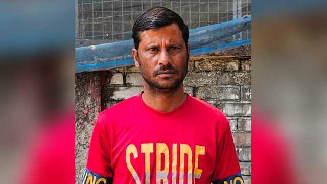 ‘আমার জন্য কেউ আগাইয়া আসলো না’