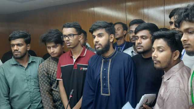 বৈঠকে আমরা সন্তুষ্ট নই, কঠোর আন্দোলনের ডাক আসবে 