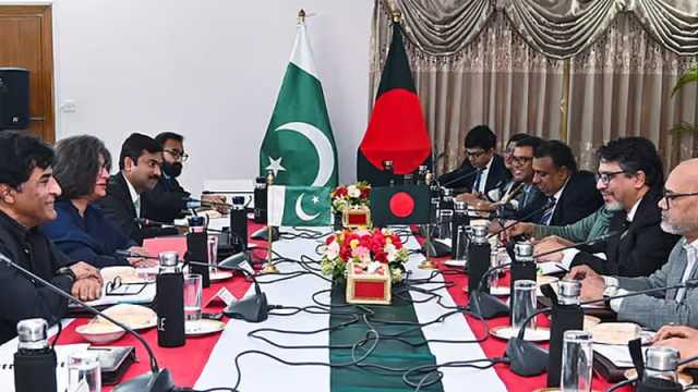 বাংলাদেশ-পাকিস্তানের পররাষ্ট্রসচিব পর্যায়ের বৈঠক শুরু
