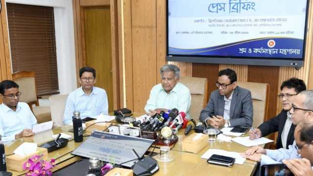 শিগগিরই শ্রম আইন সংশোধন করা হবে: শ্রম উপদেষ্টা 